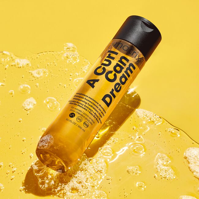 A Curl Can Dream Weightless Moisture Shampoo for Waves