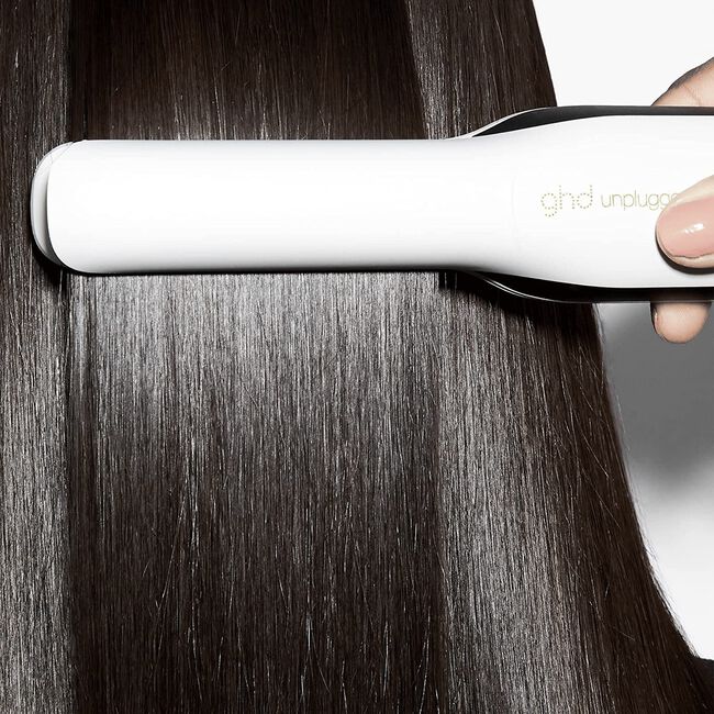 White Unplugged Styler Cordless Flat Iron