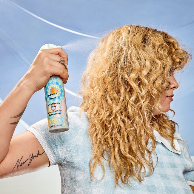 Power Hour Curl Refreshing Spray