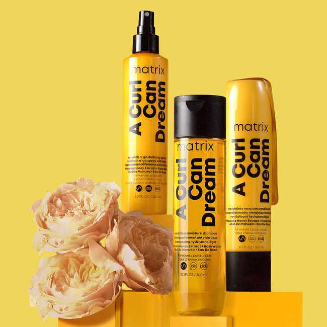 A Curl Can Dream Weightless Moisture Shampoo for Waves